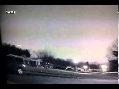 Bola de fogo cruza o céu e assusta americanos